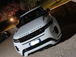 Bianco Usata 2019 Land Rover Range Rover evoque R-Dynamic SUV | 26.999 € (Molto cara)