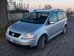 Grigio Usata 2004 VW Touran Monovolume | 2700 € (Buon prezzo)