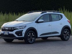Bianco Usata 2024 Dacia Sandero Extreme Tre volumi | 15.300 € (Buon prezzo)