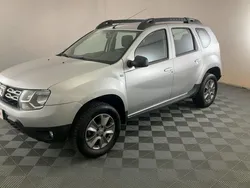 Argento Usata 2014 Dacia Duster Lauréate SUV | 9199 € (Buon prezzo)