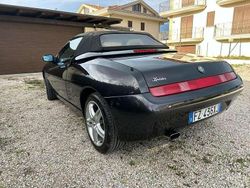 Nero Usata 2004 Alfa Romeo Spider Cabrio | 13.500 € (Buon prezzo)