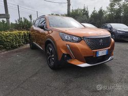 Arancione Usata 2022 Peugeot 2008 Allure SUV | 15.650 € (Buon prezzo)