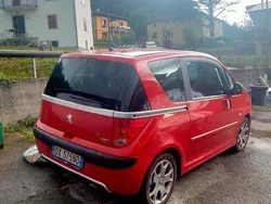 Usata 2007 Peugeot 1007 Due volumi | 2000 € (Buon prezzo)