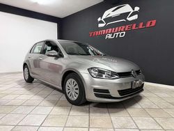 Grigio Usata 2013 VW Golf VII Comfortline Tre volumi | 6990 € (Buon prezzo)