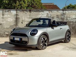 Argento Usata 2025 Mini Cooper Cabriolet Classic Cabrio | 36.400 € (Molto cara)