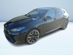 Nero metallizzato Usata 2024 BMW 118 Comfort Edition Due volumi | 34.900 € (Buon prezzo)