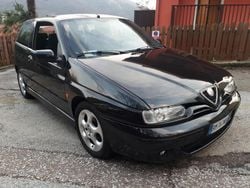 Nero Usata 2000 Alfa Romeo 145 Due volumi | 3550 €