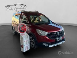 Rosso Usata 2019 Dacia Dokker Stepway Monovolume | 10.500 € (Buon prezzo)