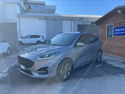 Grigio metallizzato Usata 2022 Ford Kuga ST-Line SUV | 24.300 € (Buon prezzo)