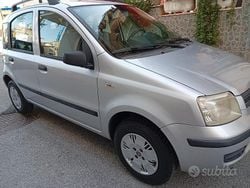 Grigio Usata 2010 Fiat Panda Tre volumi | 3200 € (Buon prezzo)