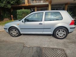 Grigio Usata 1998 VW Golf IV Tre volumi | 1900 €