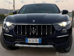 Blu Usata 2018 Maserati Levante SUV | 28.000 € (Cara)