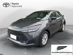Grigio Usata 2024 Toyota C-HR Active SUV | 29.600 € (Buon prezzo)