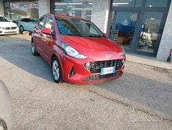Rosso Usata 2021 Hyundai i10 Due volumi | 10.900 € (Buon prezzo)