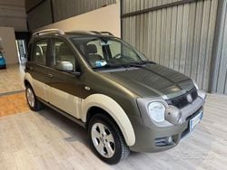 Verde Usata 2011 Fiat Panda Cross Cross Due volumi | 5450 € (Ottimo prezzo)