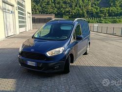 Blu Usata 2016 Ford Transit Tre volumi | 6800 € (Buon prezzo)
