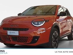 Arancio sole metallizzato Nuova 2025 Fiat 600 La Prima Tre volumi | 23.500 €