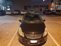 Nero Usata 2009 Opel Corsa Tre volumi | 1400 € (Ottimo prezzo)