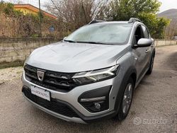 Grigio Usata 2022 Dacia Sandero Comfort Tre volumi | 13.800 € (Buon prezzo)