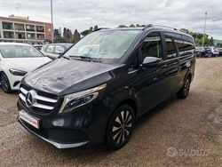 Nero Usata 2022 Mercedes V220 Exclusive Monovolume | 44.999 € (Buon prezzo)