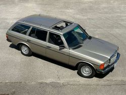 Beige Usata 1984 Mercedes E230 Station wagon | 22.000 €