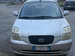 Argento Usata 2005 Kia Picanto LX Due volumi | 1500 € (Buon prezzo)