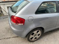 Grigio Usata 2003 Audi A3 Tre volumi | 1500 €