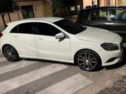 Bianco Usata 2015 Mercedes A180 Tre volumi | 13.000 €