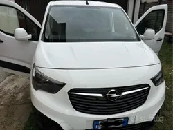 Usata 2020 Opel Combo Monovolume | 14.000 € (Buon prezzo)