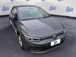 Grigio Usata 2022 VW Golf Life Tre volumi | 14.990 € (Super prezzo)