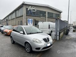 Grigio Usata 2010 Lancia Ypsilon Due volumi | 2490 € (Buon prezzo)