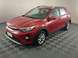 Rosso Usata 2020 Kia Stonic Style SUV | 13.899 € (Buon prezzo)
