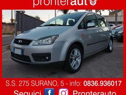 Argento Usata 2004 Ford C-MAX Ghia Monovolume | 3900 € (Molto cara)