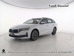 Bianco luna metallizzato Usata 2024 Skoda Octavia Executive Station wagon | 26.400 € (Buon prezzo)