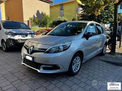 Usata 2015 Renault Scénic III XMOD Monovolume | 6490 € (Buon prezzo)