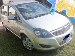 Usata 2011 Opel Zafira Monovolume | 4950 € (Buon prezzo)