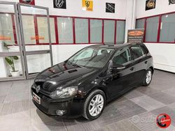 Nero Usata 2011 VW Golf Highline Tre volumi | 6899 € (Buon prezzo)