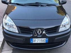 Usata 2006 Renault Scénic II Monovolume | 3000 € (Molto cara)