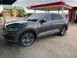 Grigio Usata 2019 VW Touareg Advance SUV | 34.500 € (Buon prezzo)