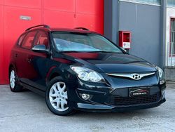 Nero Usata 2011 Hyundai i30 Active Station wagon | 2500 € (Buon prezzo)