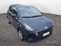 Grigio Usata 2022 Hyundai i10 Prime Due volumi | 12.900 € (Buon prezzo)