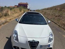 Usata 2010 Alfa Romeo Giulietta Progression Due volumi | 8000 € (Molto cara)
