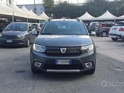 Grigio scuro Usata 2017 Dacia Sandero Stepway Tre volumi | 7499 € (Buon prezzo)