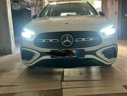 Usata 2024 Mercedes GLA200 AMG SUV | 44.000 € (Cara)