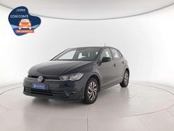 Deep black perlato Usata 2023 VW Polo Life Tre volumi | 18.000 € (Buon prezzo)