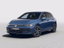 Anemone blue metallizzato Nuova 2025 VW Golf VIII Style Tre volumi | 37.500 € (Buon prezzo)