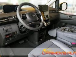 Giallo Usata 2024 Hyundai Staria Prime Monovolume | 52.500 €