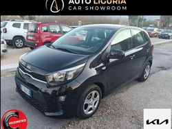 Nero Usata 2018 Kia Picanto Active Due volumi | 6990 € (Ottimo prezzo)