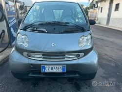Usata 2006 Smart ForTwo Coupé Coupé | 2450 €