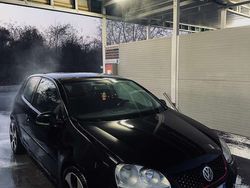 Usata 2005 VW Golf IV Comfortline Tre volumi | 2200 € (Buon prezzo)